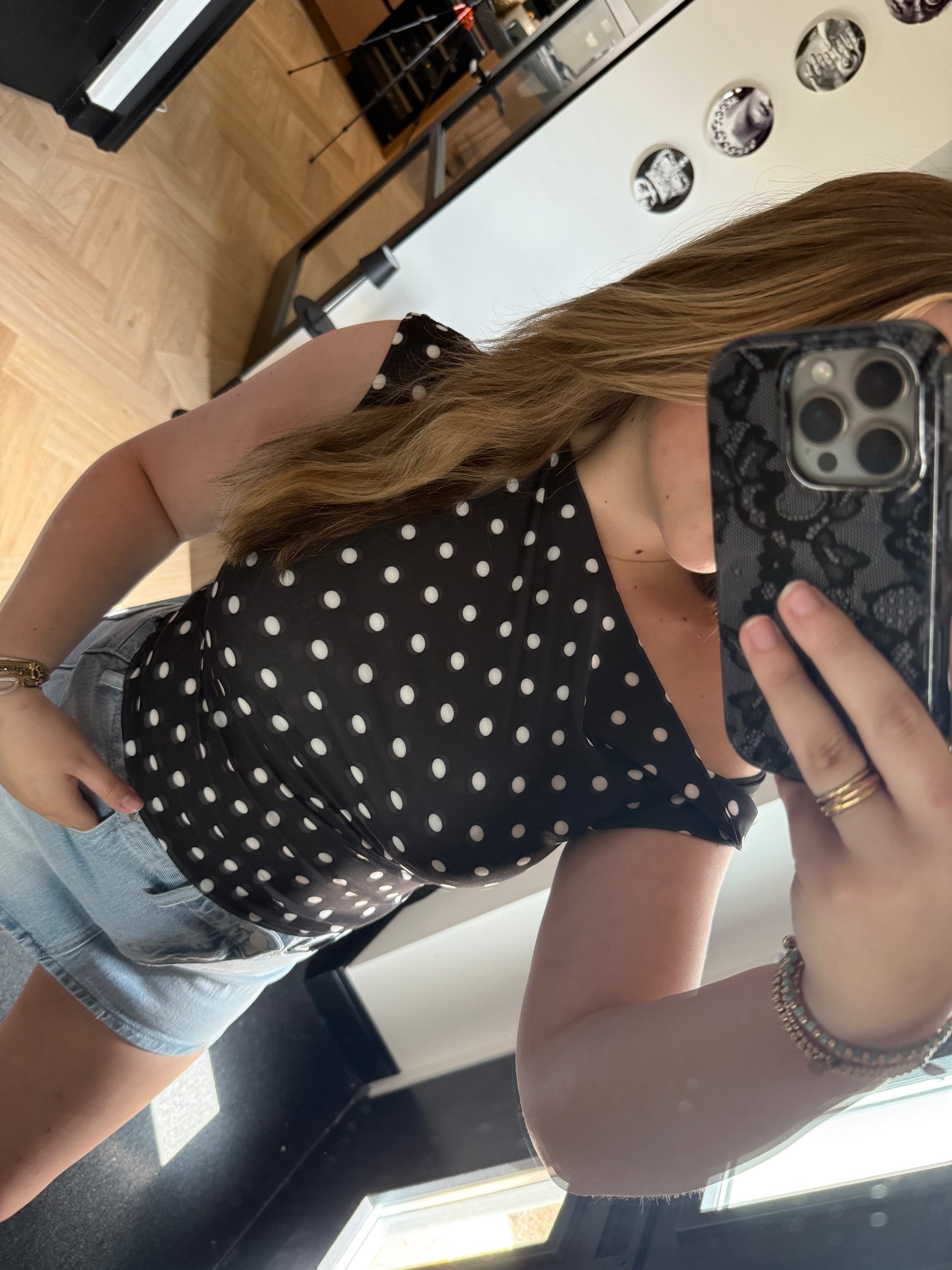 Dots top