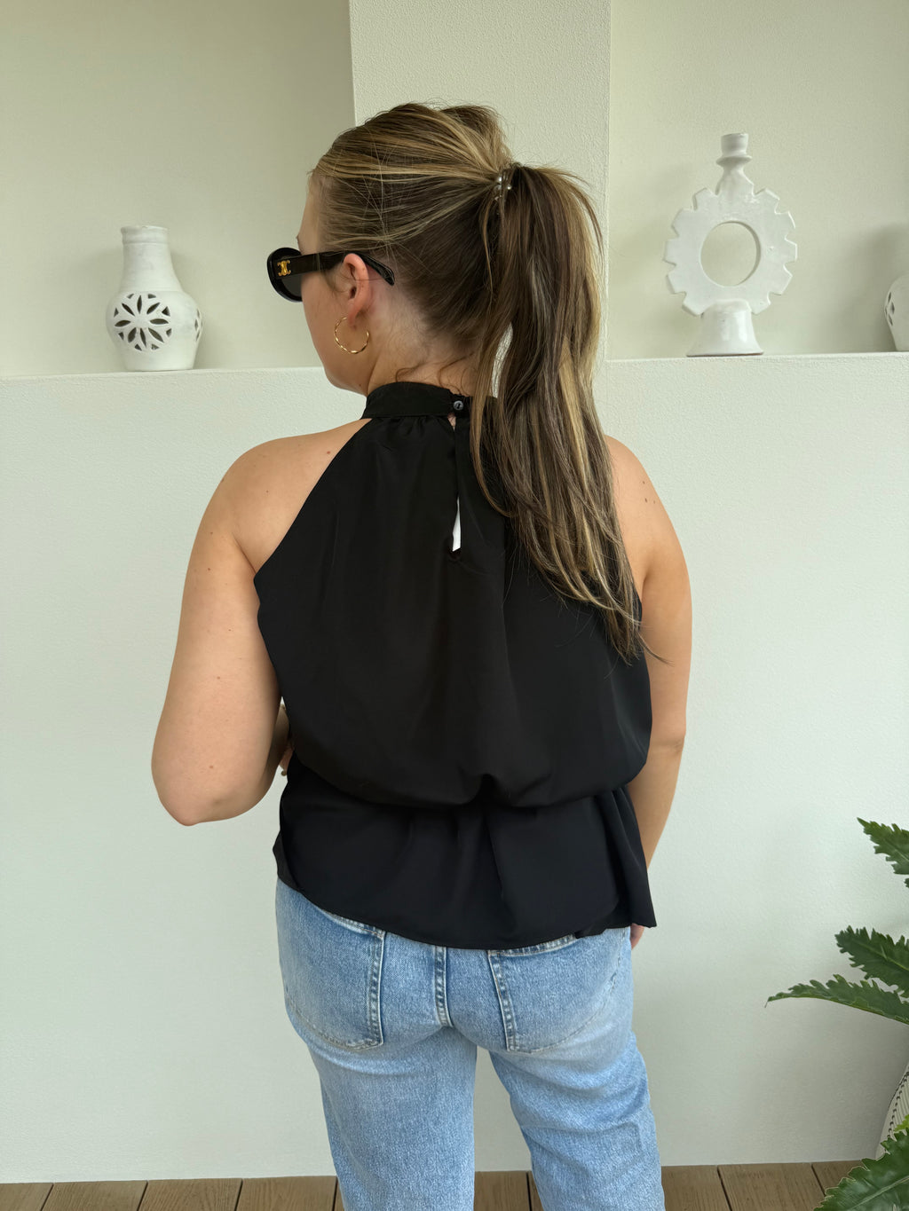 Halter top chic black