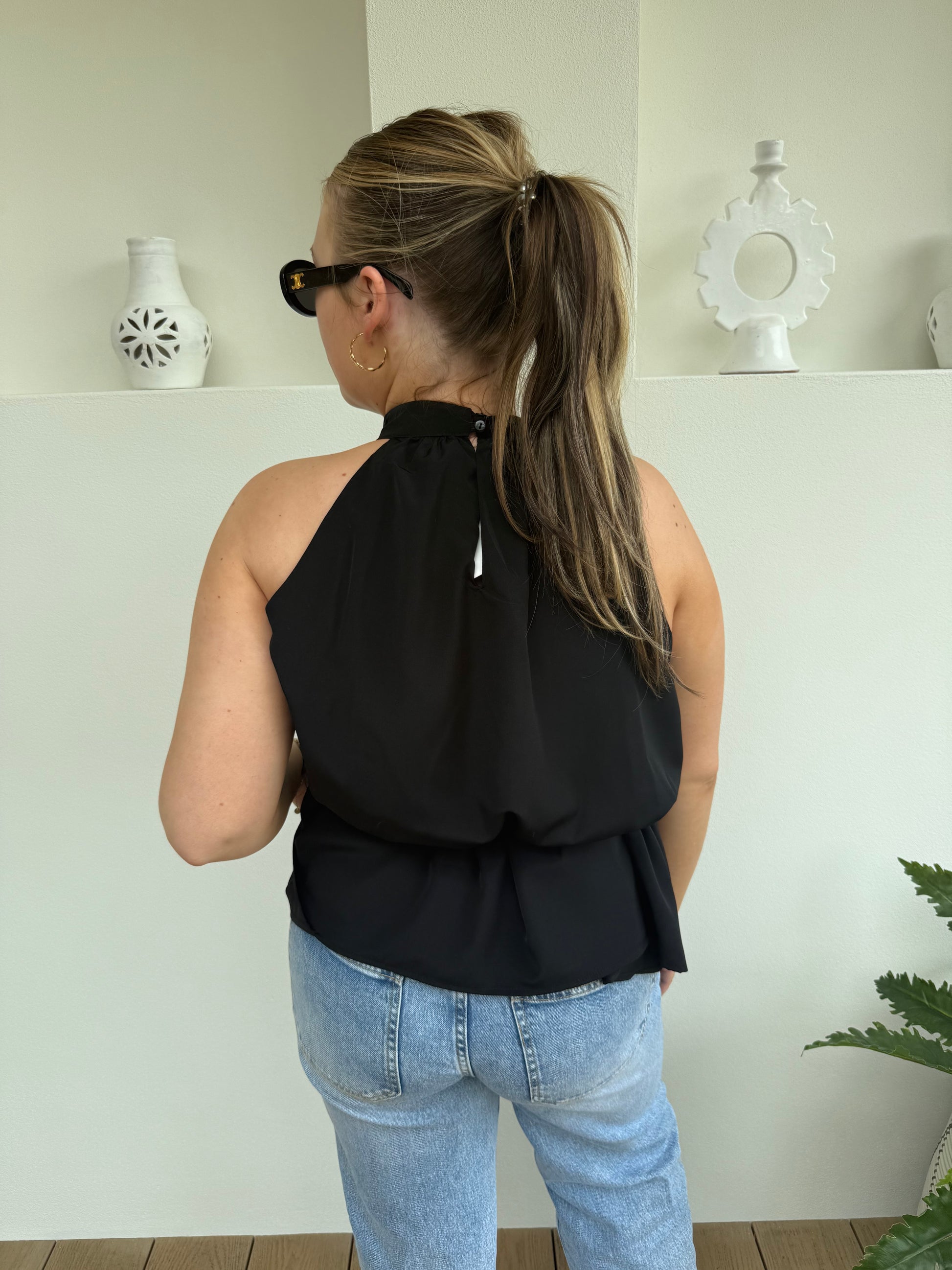 Halter top chic black