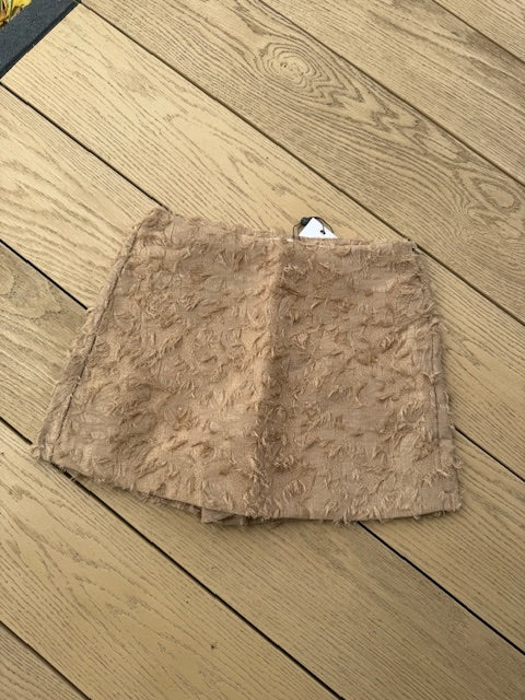 Ambika Feather skort camel
